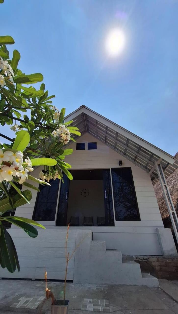 Gili Hills Hotel กีลีตราวางัน ภายนอก รูปภาพ