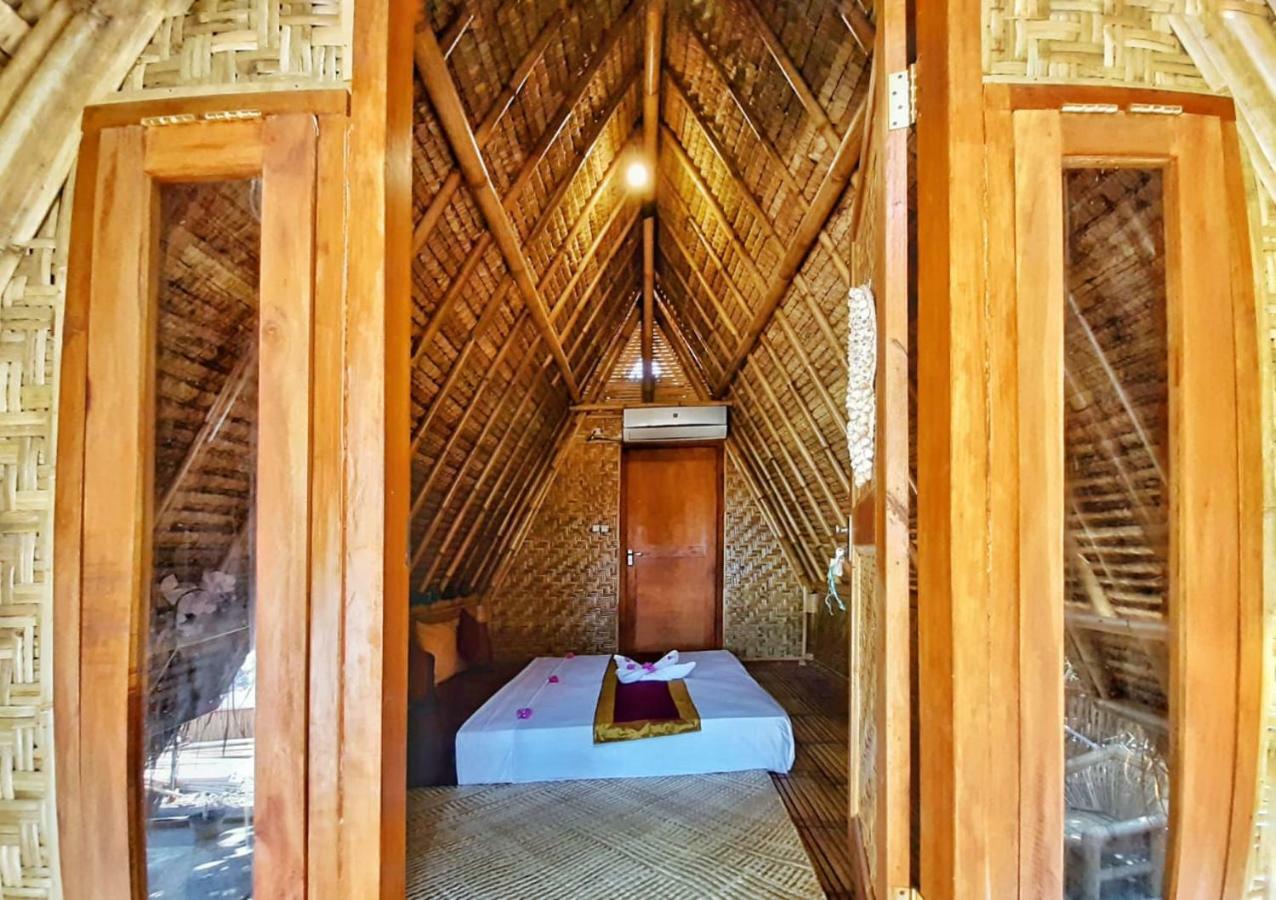 Gili Hills Hotel กีลีตราวางัน ภายนอก รูปภาพ
